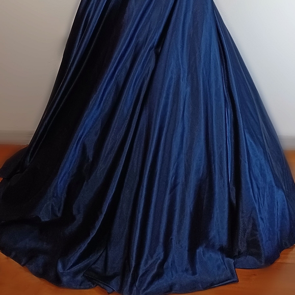 Midnight Blue Silky Evening Formal Gown - Picture 2 of 3